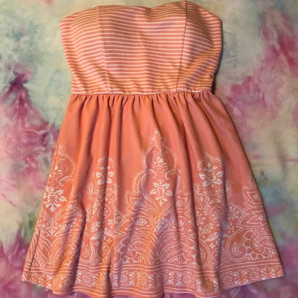 💋 Pink and White Halter Mini Dress with lots of flow 💋